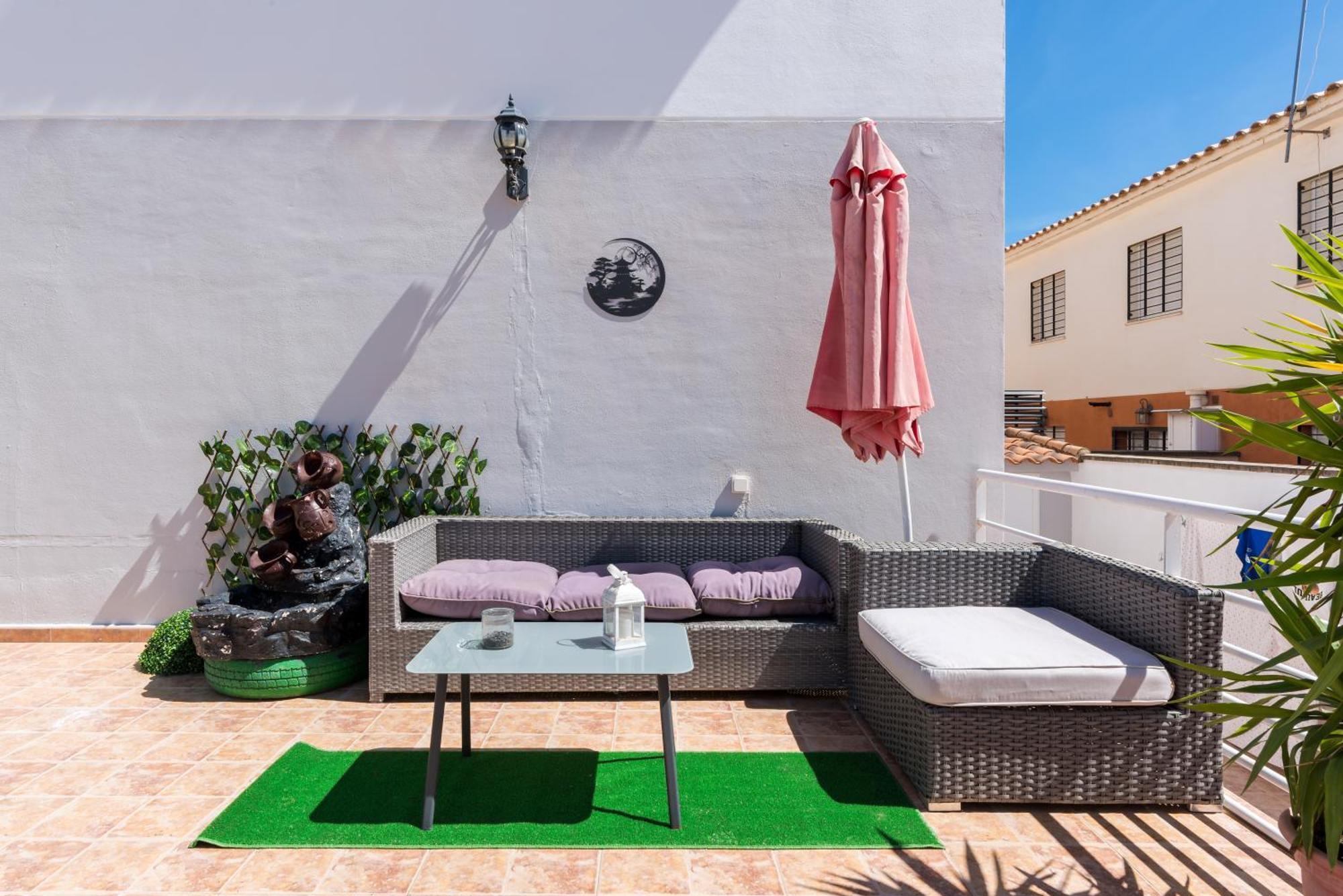 Wintowinrentals With A Huge Terrace In Campanillas Apartment *