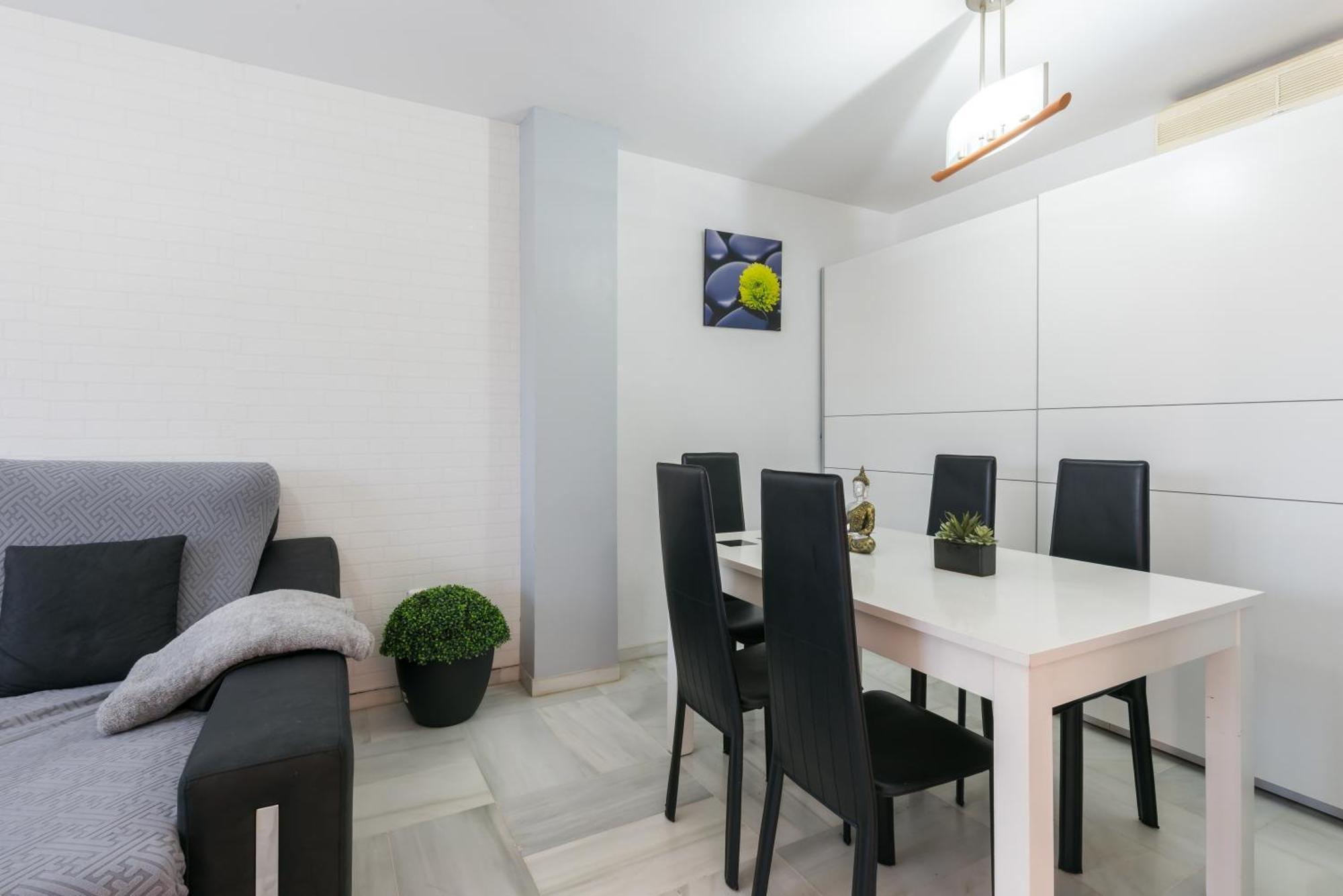 Wintowinrentals With A Huge Terrace In Campanillas Malaga